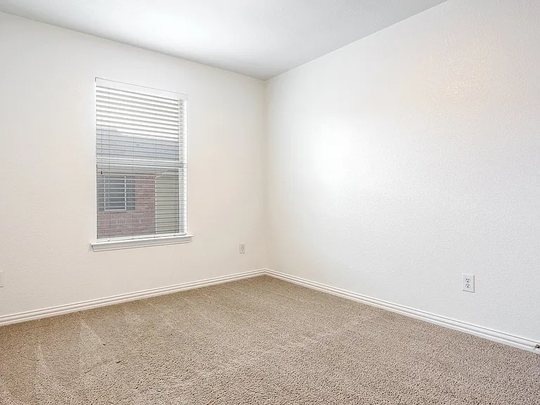 3206 Bedford Rd — Photo 16
