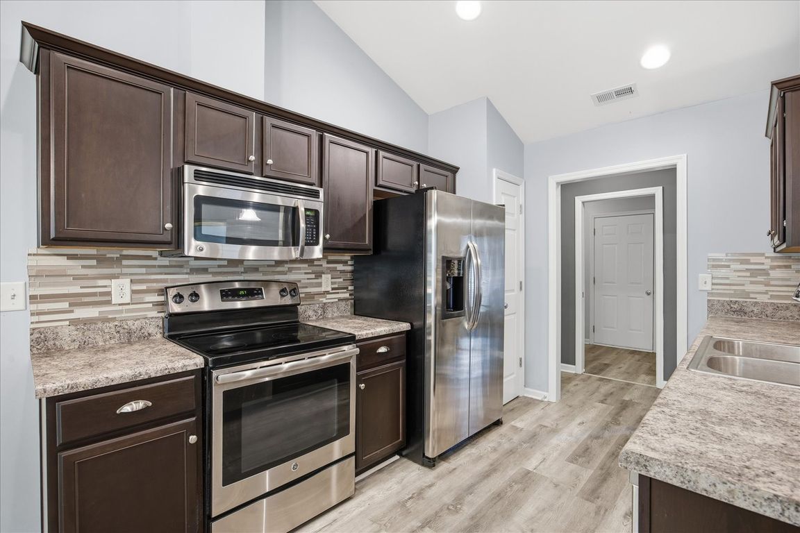 next background image