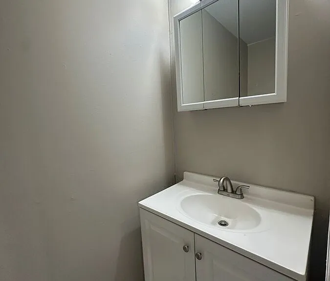 20-28 Otis St #20B — Photo 15