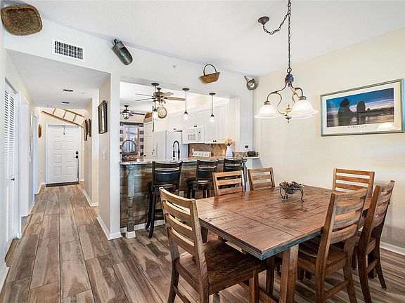 5th image of 7765 Yardley Drive #106