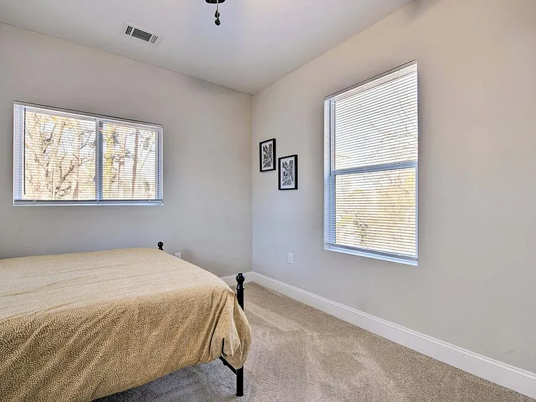 2488 Mellville Ave — Photo 20