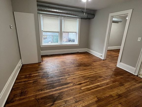 5th image of 2772 Lancashire Rd #1