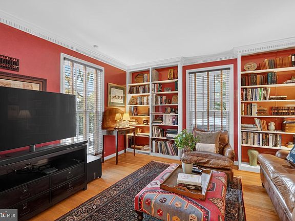 4th image of 2238 47th St NW