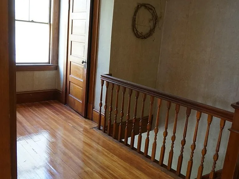 3 Warren St #3 — Photo 7