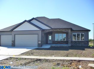 9511 Southern Sky Rd, Lincoln, NE 68505