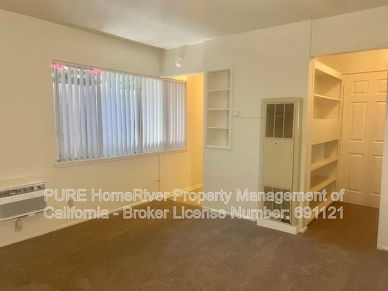 Studio, 1.0 bath, 450 sqft, $1,150 — Photo 2