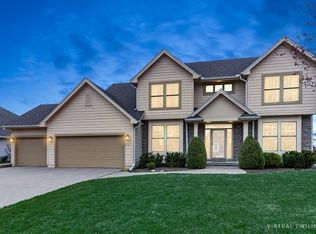 6721 Cheldon Ct, Johnston, IA 50131
