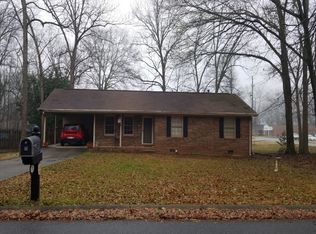 131 Dixon Dr, Winterville, GA 30683