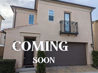 21960 Moveo Dr, Santa Clarita, CA 91350