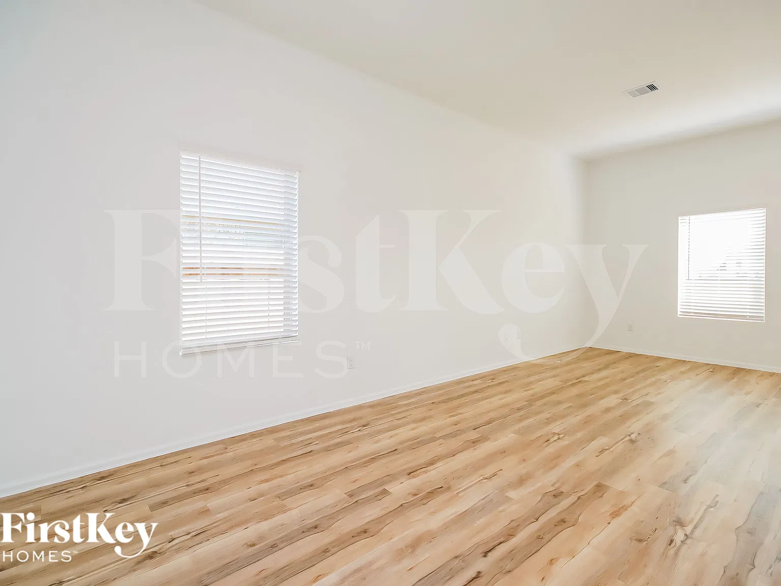 4 bed, 2.5 bath, 2119 sqft, $2,615 — Photo 3