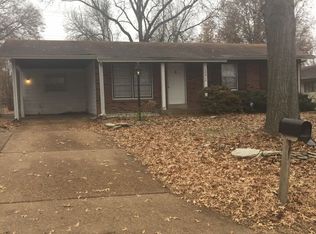 10410 Quaker Dr, Saint Louis, MO 63136