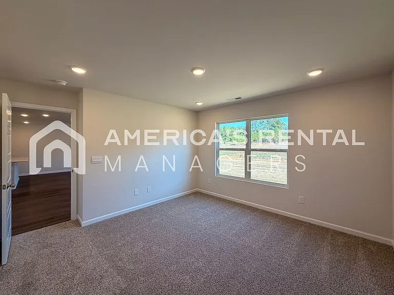 113 Jonboy Ave — Photo 31