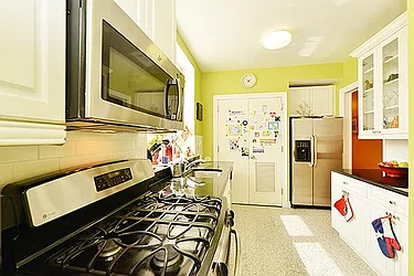 Sold by Harlem Lofts