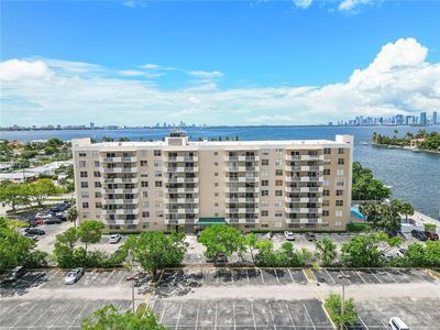 1455 N Treasure Dr PENTHOUSE B, North Bay Village, FL, 33141