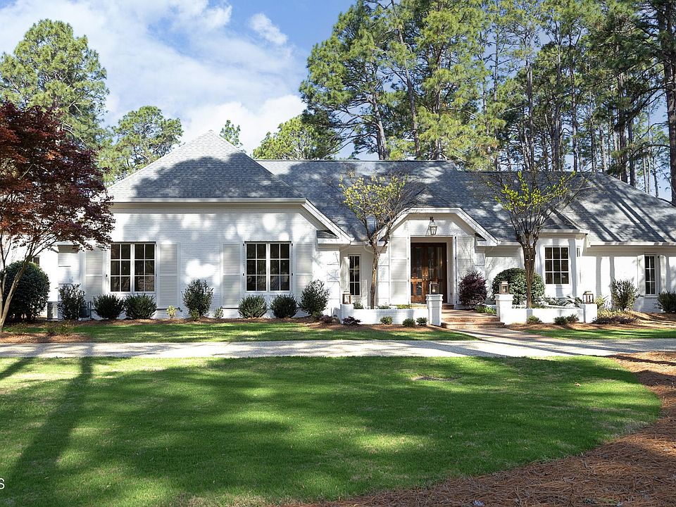 1st image of 360 Lake Dornoch Drive