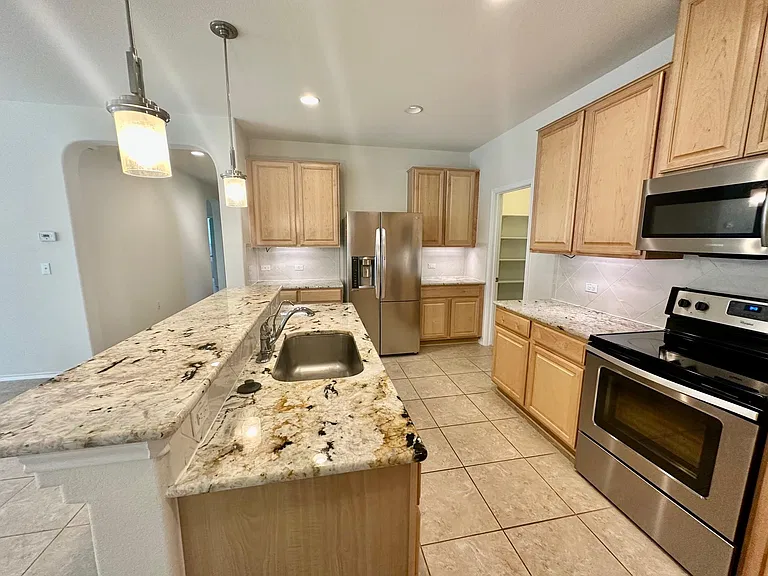 413 Hunters Hill Dr — Photo 9