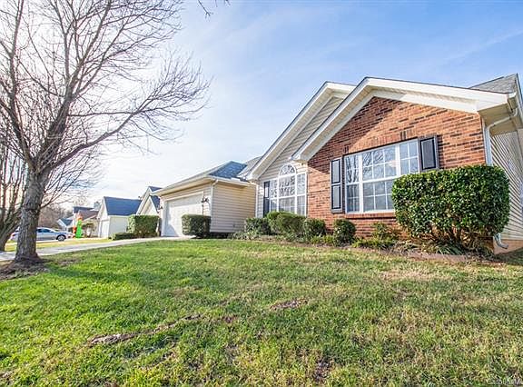 2nd image of 3214 Silver Spur Ct #39