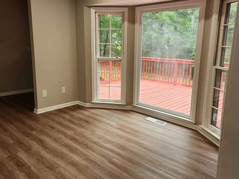 130 Sandy Dr — Photo 7