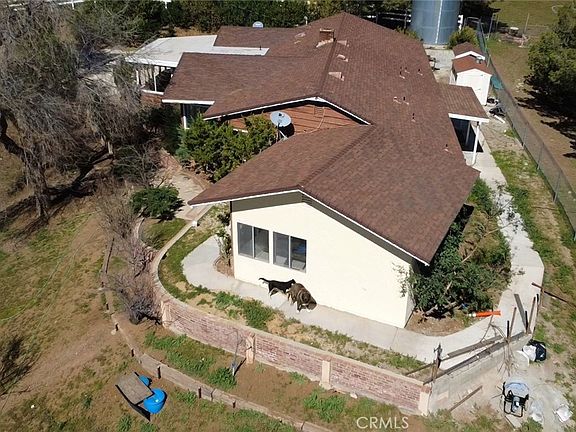 3rd image of 33716 Hubbard Rd