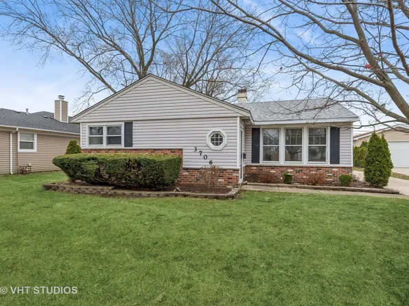 3706 Owl Dr, Rolling Meadows, IL 60008