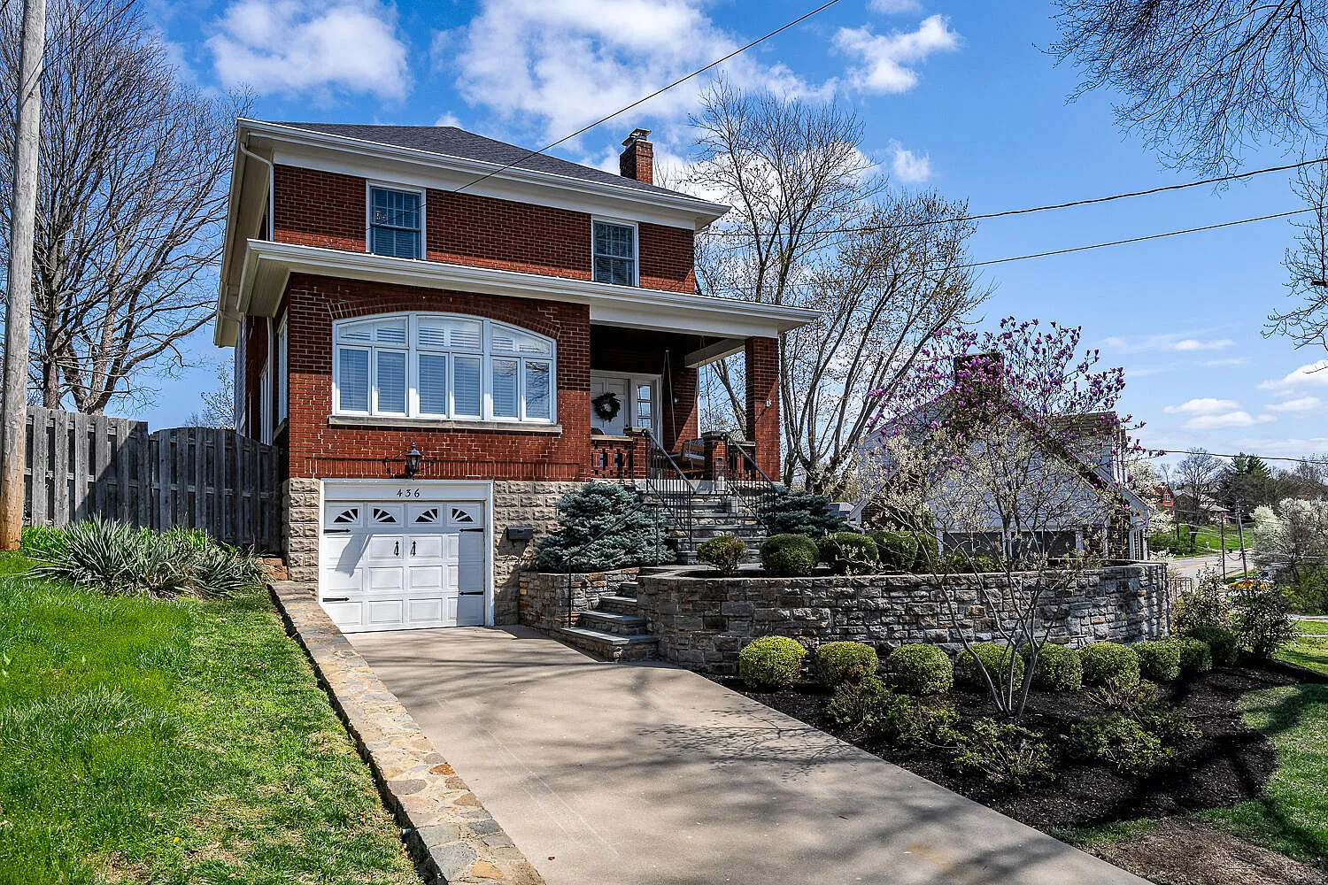 436 S Grand Ave photo 1