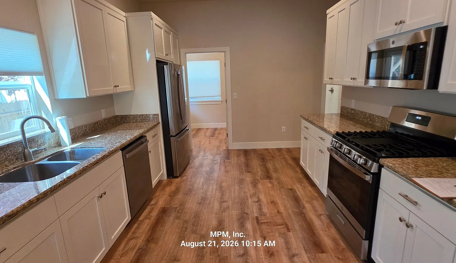 3 bedroom 2 bath home on Vine Street — Photo 3