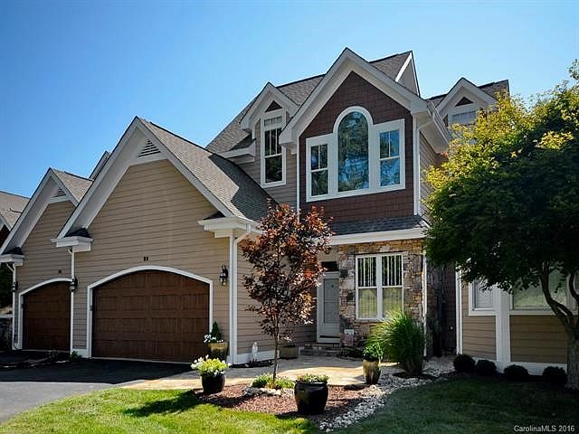 1st image of 20 N Mission Hills Ct