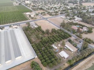 280 W Nebraska Ave, Dinuba, CA 93618
