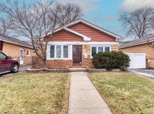 8625 43rd St, Lyons, IL 60534