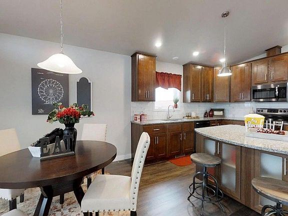4th image of 4783 Farmingdale Dr #Jdoooc