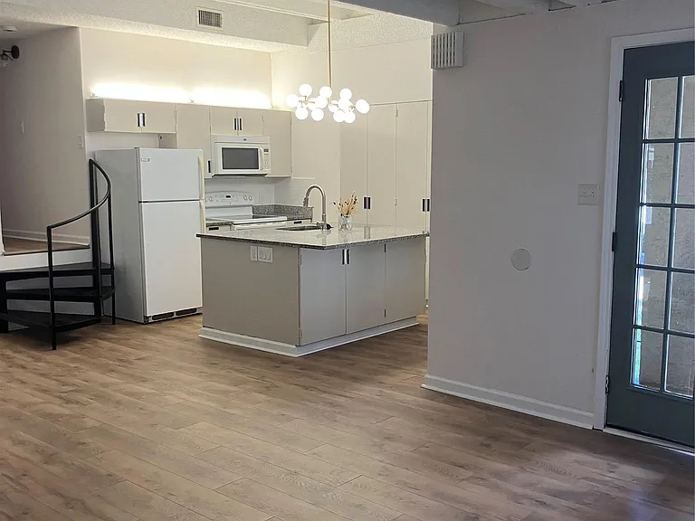 5914 Lago Vista Way #C-23 — Photo 5