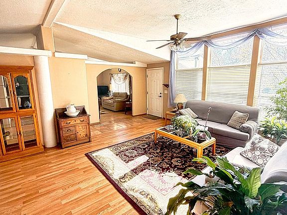 4th image of 1893 42nd St