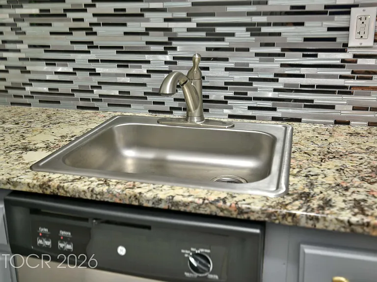 160 Overlook Ave #3E2 — Photo 10