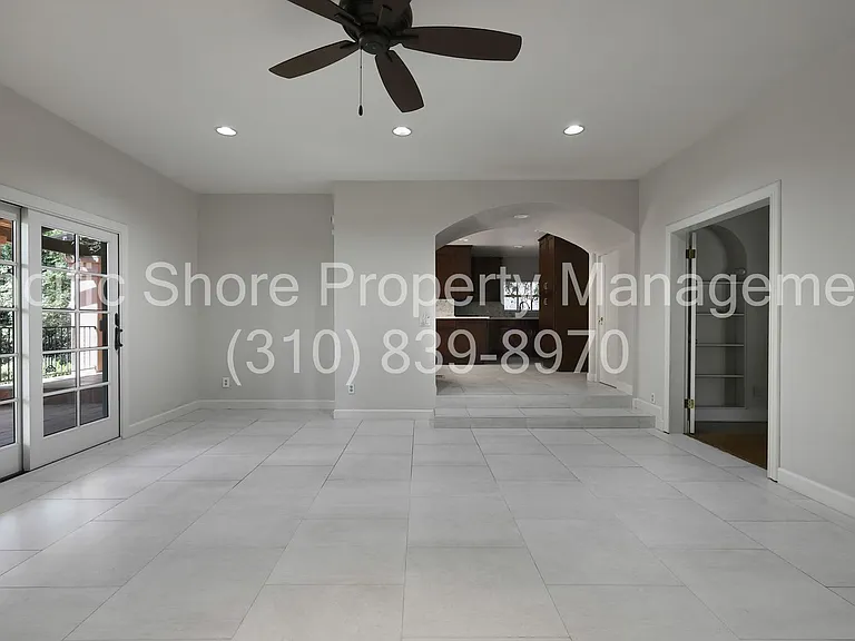 1229 Geneva St — Photo 12