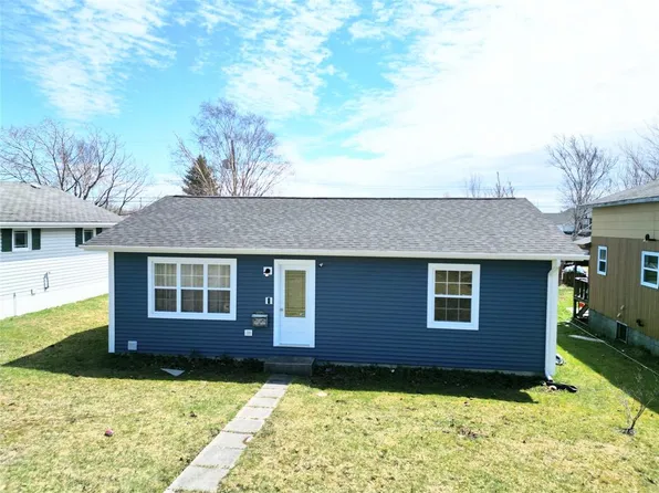 34 Pleasant Street, Stephenville, NL A2N1S2
