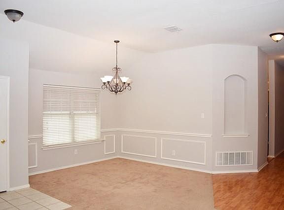 3rd image of 11901 Gold Creek Dr E