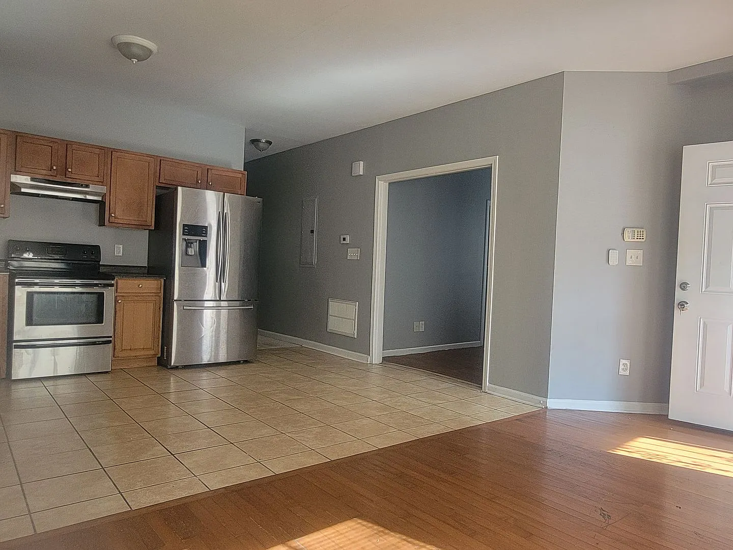 2457 Main St NW — Photo 4