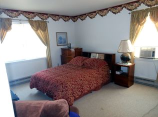 12 Mill Brook Rd, Flemington, NJ 08822