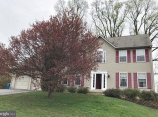 33 Lynam Lookout Dr, Newark, DE 19702