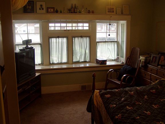Front bedroom