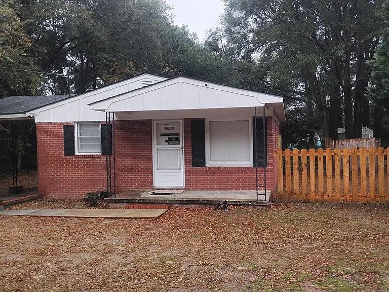 3103 Bolton St — Photo 5