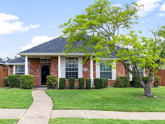 2nd image of 901 Rutherford Dr
