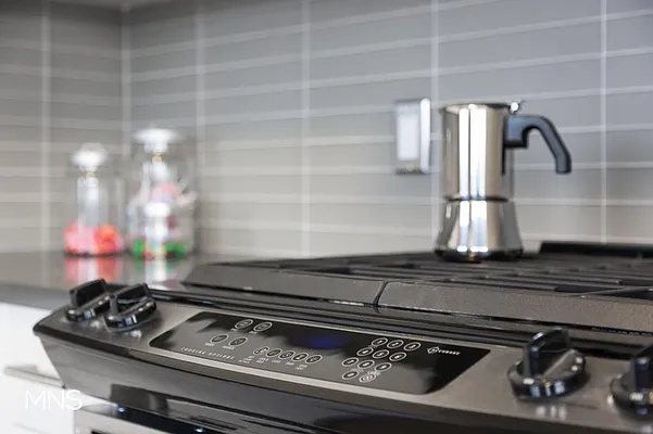 Rented by MNS Marketing | media 7