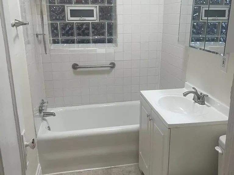 1358 W Rosedale Ave — Photo 9