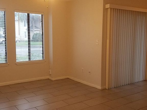 3rd image of 3550 Sable Palm Ln #C-1
