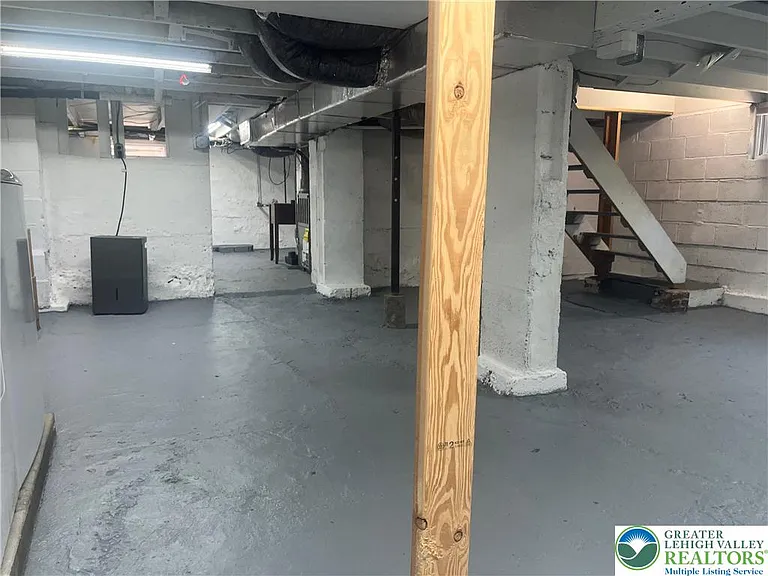 1839 Willow Park Rd — Photo 24