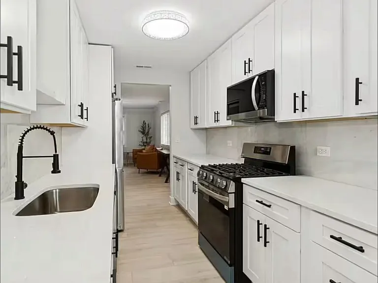 1220 E Rockwell St — Photo 23