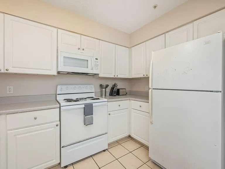 4274 Calinda Ln #127 — Photo 28