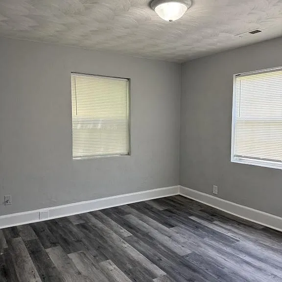 1033 Mapole Ave — Photo 11