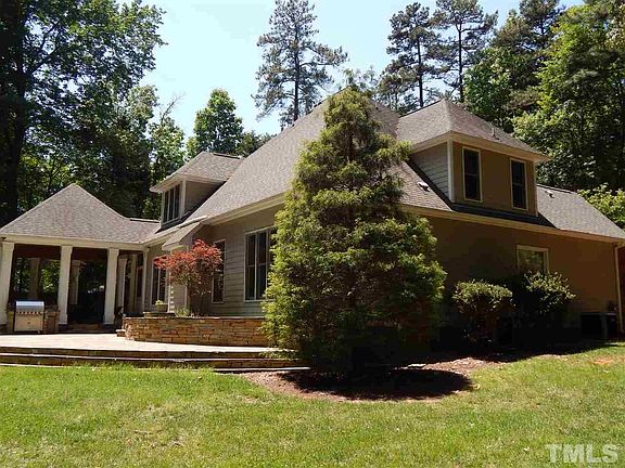 2nd image of 301 Grand Oak Dr